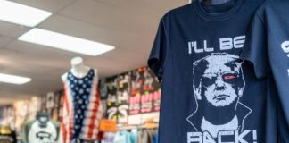 T-shirt with Donald Trump and I'll Be Back! text.